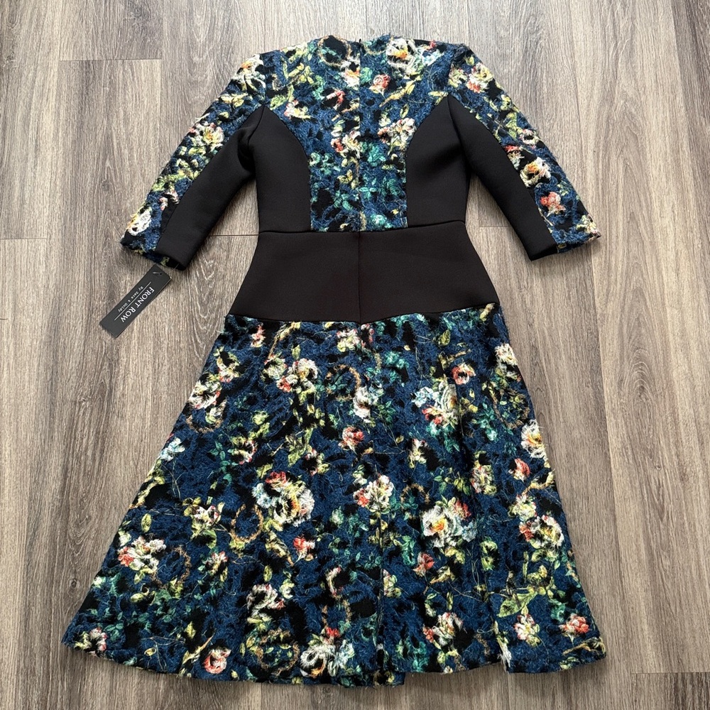Floral Patterned Dress with Black Accents - Picture 4 of 6